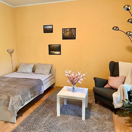 Center Of City Apartments, Bus Station 1Min, Airport 5 Min Talin Exterior foto