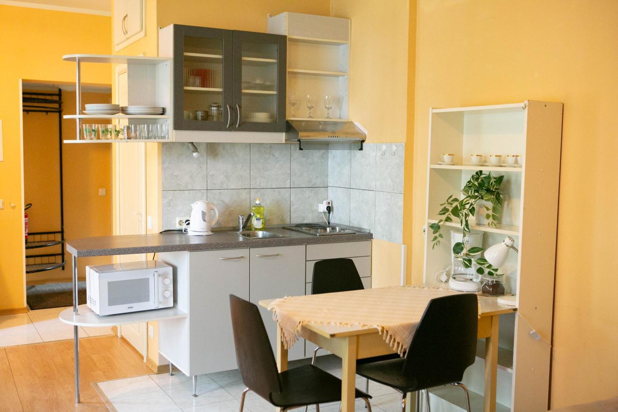 Center Of City Apartments, Bus Station 1Min, Airport 5 Min Talin Quarto foto